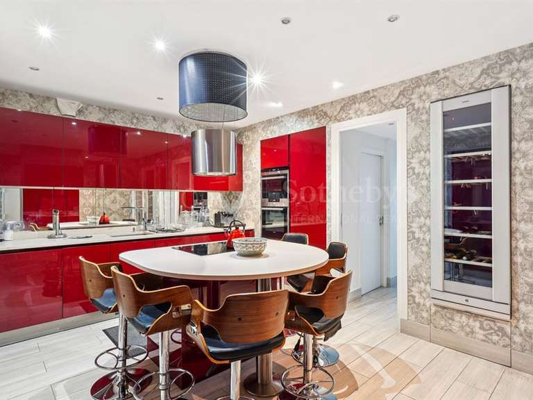 Appartement Paris 16e - 2 chambres - 106m²