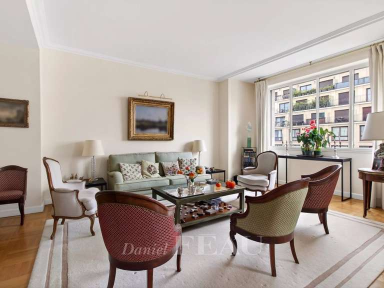 Appartement Paris 16e - 2 chambres - 110m²