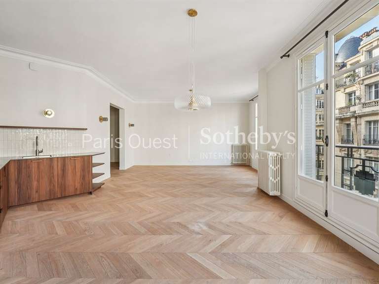 Appartement Paris 16e - 3 chambres - 111m²