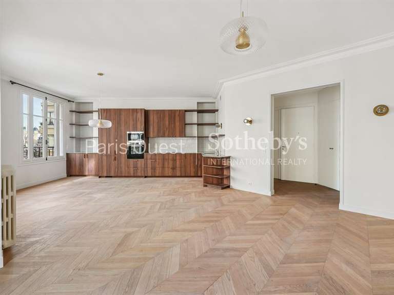 Appartement Paris 16e - 3 chambres - 111m²