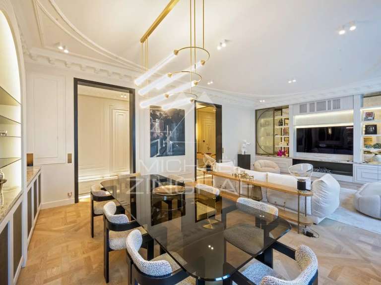 Appartement Paris 16e - 3 chambres - 234m²