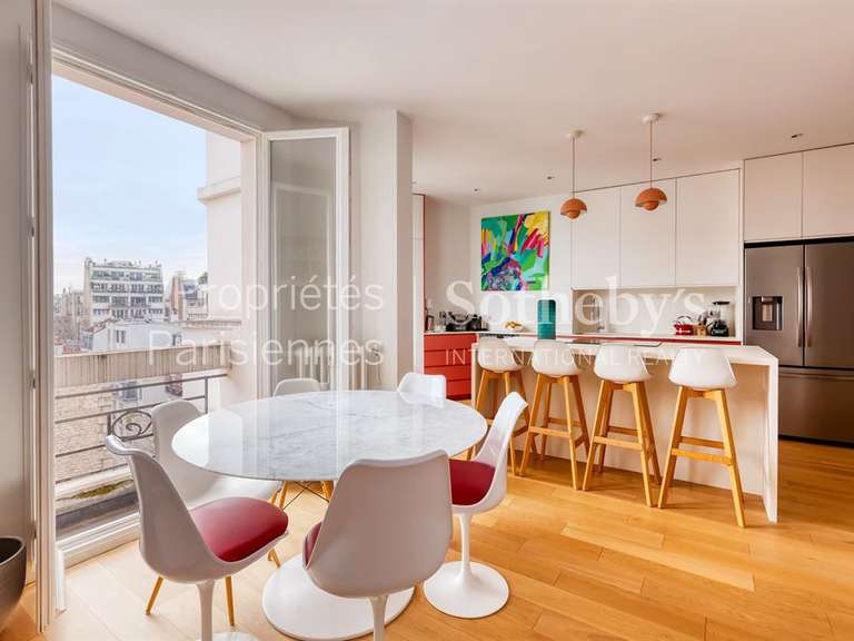 Apartment Paris 16e - 4 bedrooms - 113m²