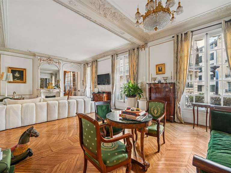 Appartement Paris 16e - 4 chambres - 252m²