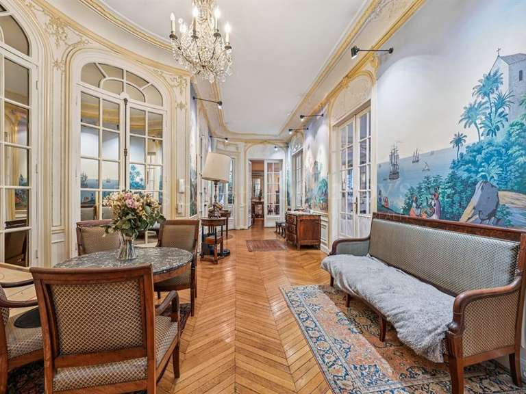 Appartement Paris 16e - 4 chambres - 252m²