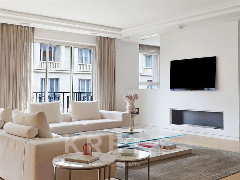 Appartement Paris 16e - 2 chambres - 128m²