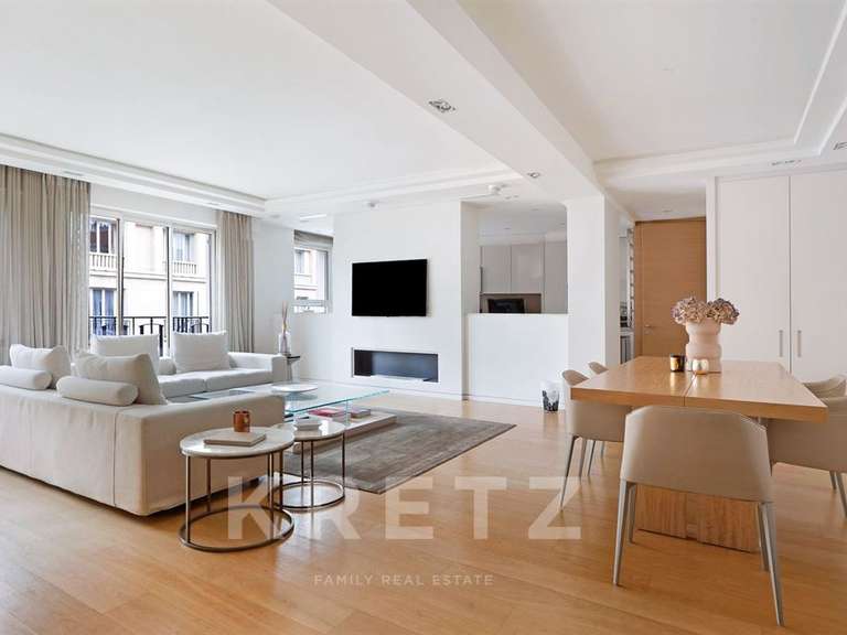 Appartement Paris 16e - 2 chambres - 125m²