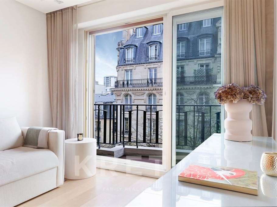 Apartment Paris 16e