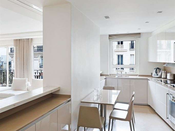 Appartement Paris 16e - 2 chambres - 128m²