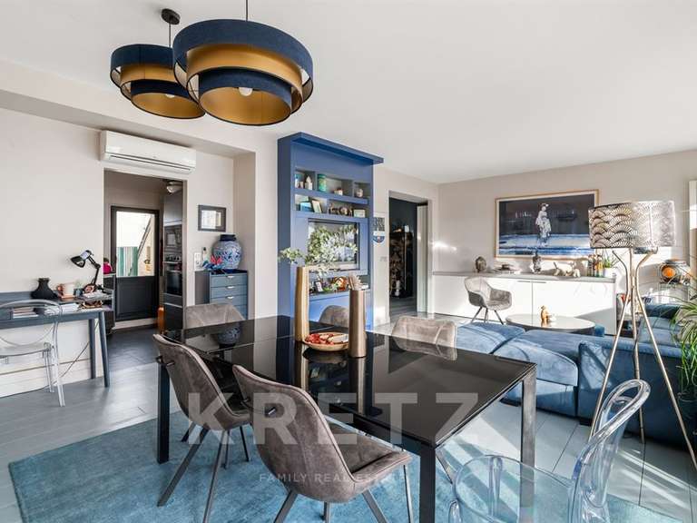 Appartement Paris 16e - 2 chambres - 120m²