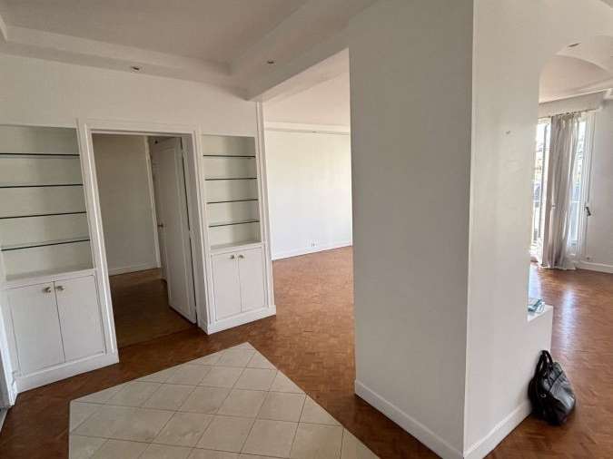 Apartment Paris 16e - 136m²