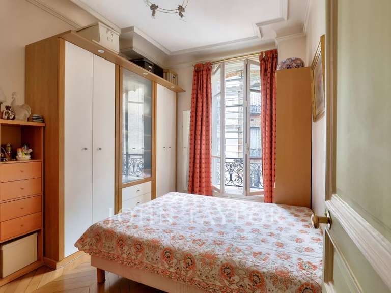 Apartment Paris 16e - 2 bedrooms - 140m²