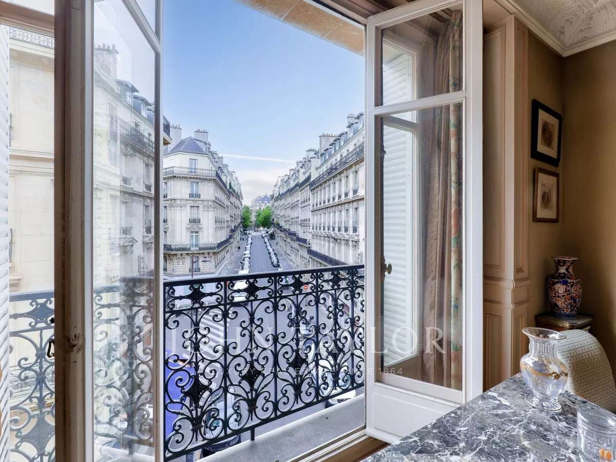 Apartment Paris 16e