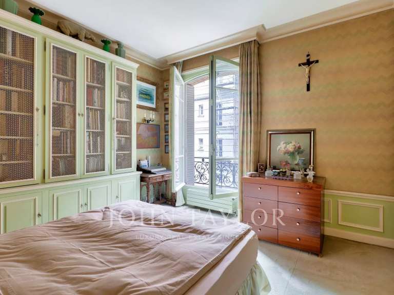 Apartment Paris 16e - 2 bedrooms - 140m²
