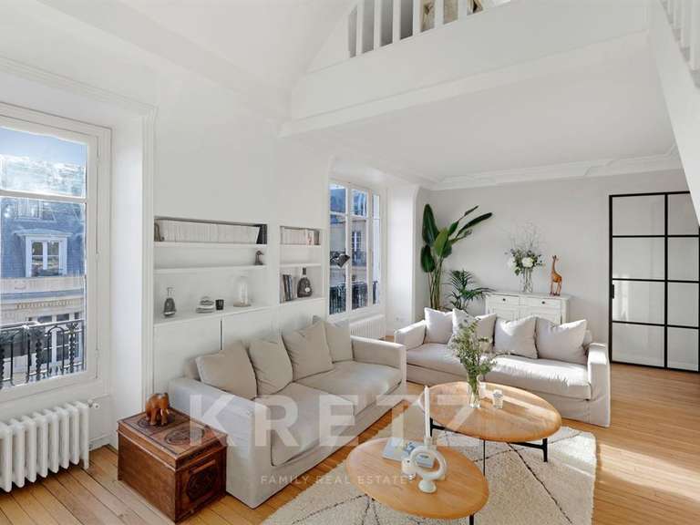 Appartement Paris 16e - 3 chambres - 168m²