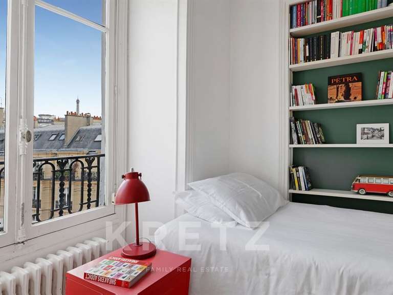 Appartement Paris 16e - 3 chambres - 168m²