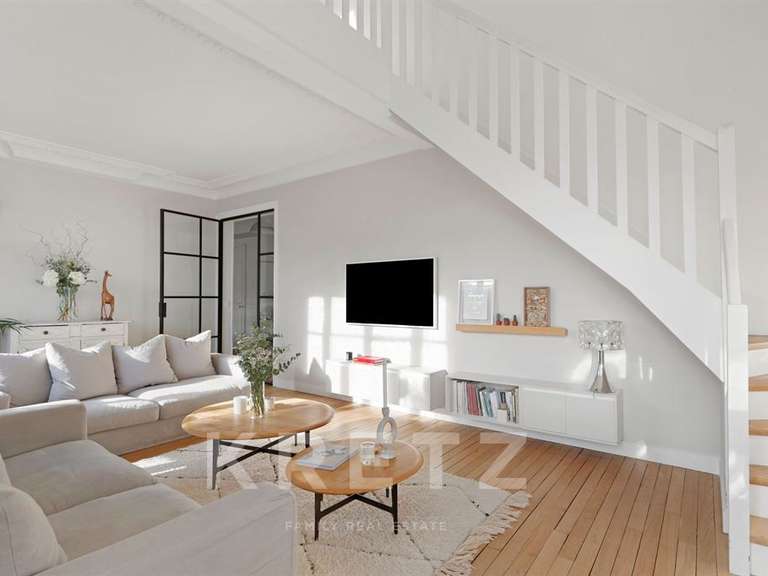 Appartement Paris 16e - 3 chambres - 168m²