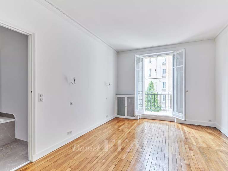 Appartement Paris 16e - 3 chambres - 159m²