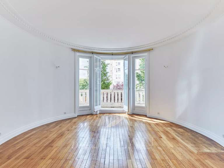 Appartement Paris 16e - 3 chambres - 159m²