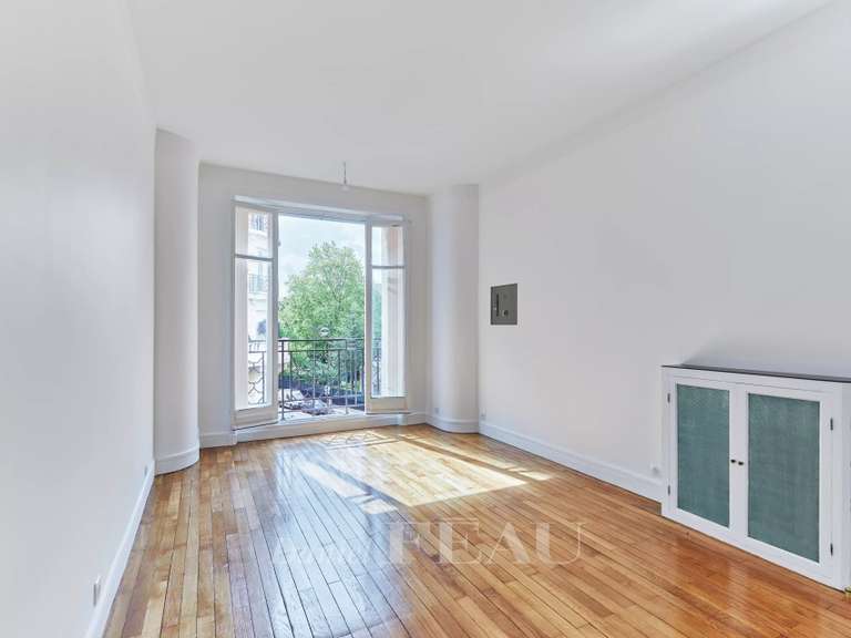 Appartement Paris 16e - 3 chambres - 159m²