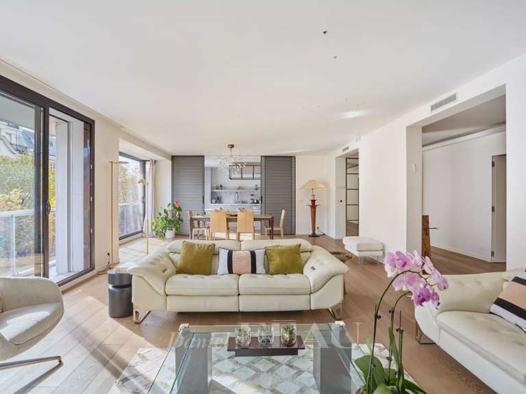 Appartement Paris 16e - 3 chambres - 191m²