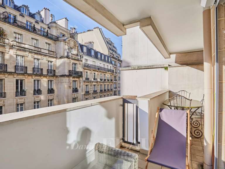 Appartement Paris 16e - 2 chambres - 90m²