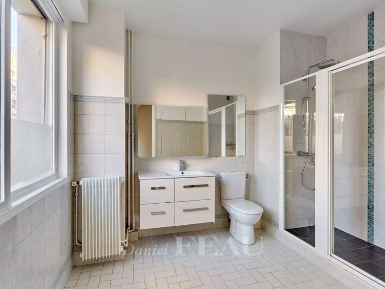 Appartement Paris 16e - 3 chambres - 155m²