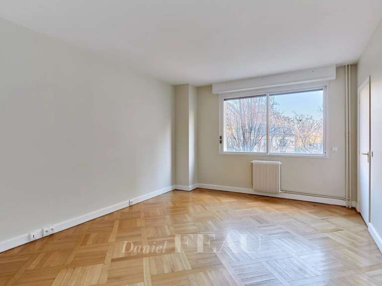 Appartement Paris 16e - 3 chambres - 155m²