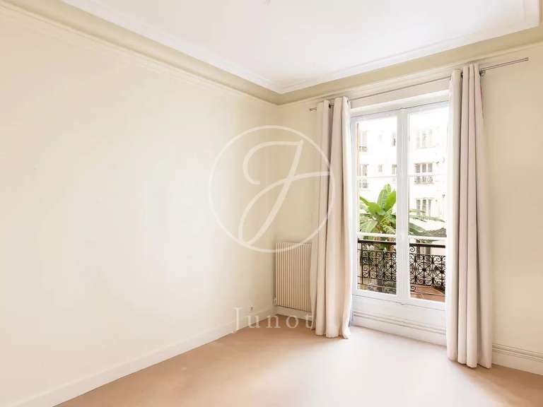 Appartement Paris 16e - 3 chambres - 120m²