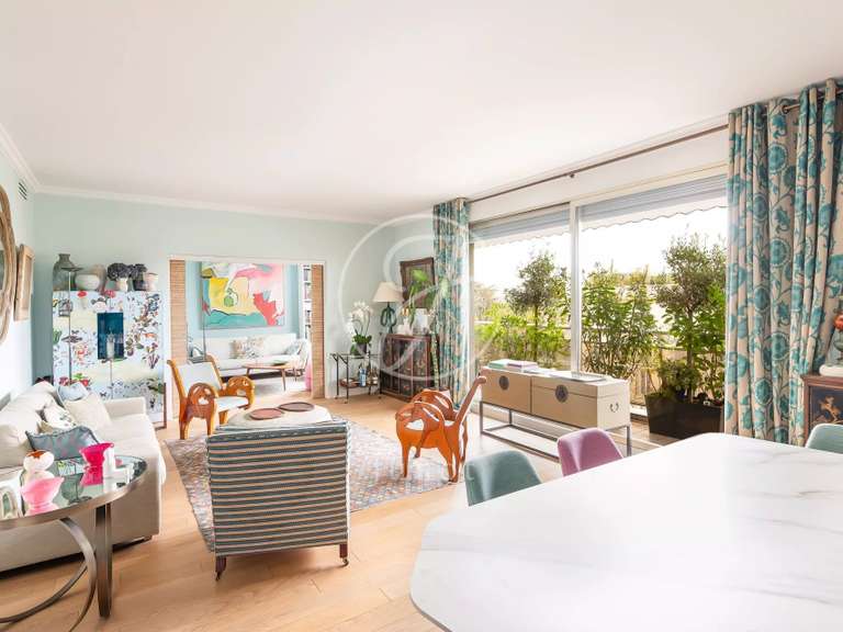 Apartment Paris 16e - 3 bedrooms - 137m²