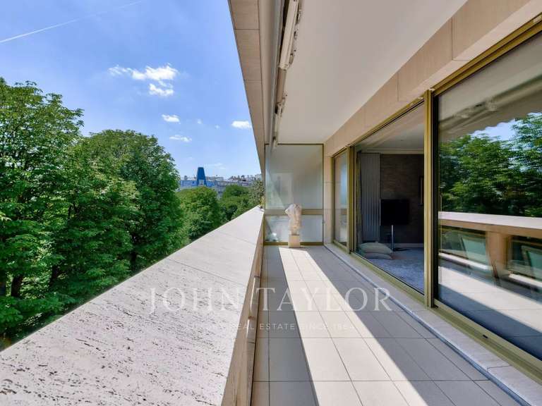 Appartement Paris 16e - 2 chambres - 228m²