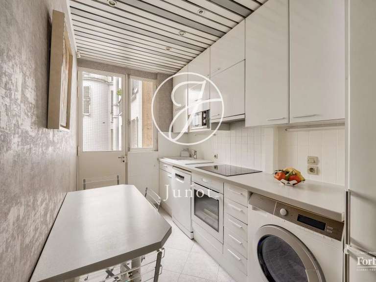 Apartment Paris 16e - 2 bedrooms - 83m²
