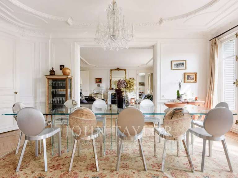 Appartement Paris 16e - 5 chambres - 329m²