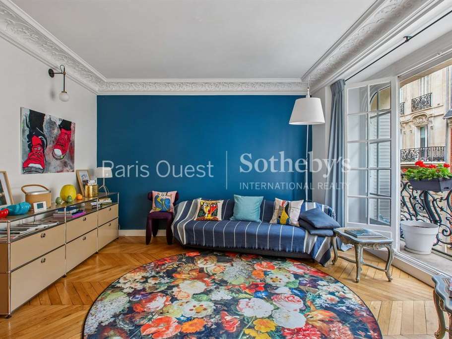 Apartment Paris 16e