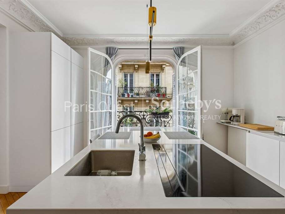 Apartment Paris 16e
