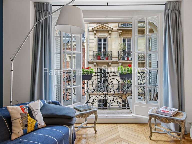 Appartement Paris 16e - 2 chambres - 80m²