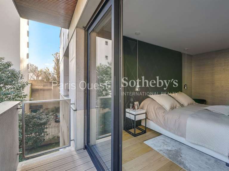 Appartement Paris 16e - 2 chambres - 126m²