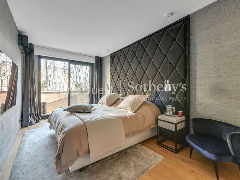 Appartement Paris 16e - 2 chambres - 126m²