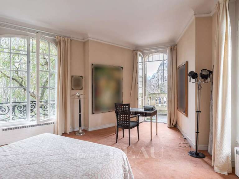 Apartment Paris 16e - 3 bedrooms - 213m²