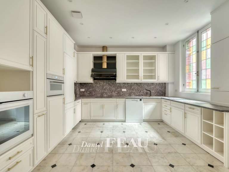 Apartment Paris 16e - 3 bedrooms - 159m²