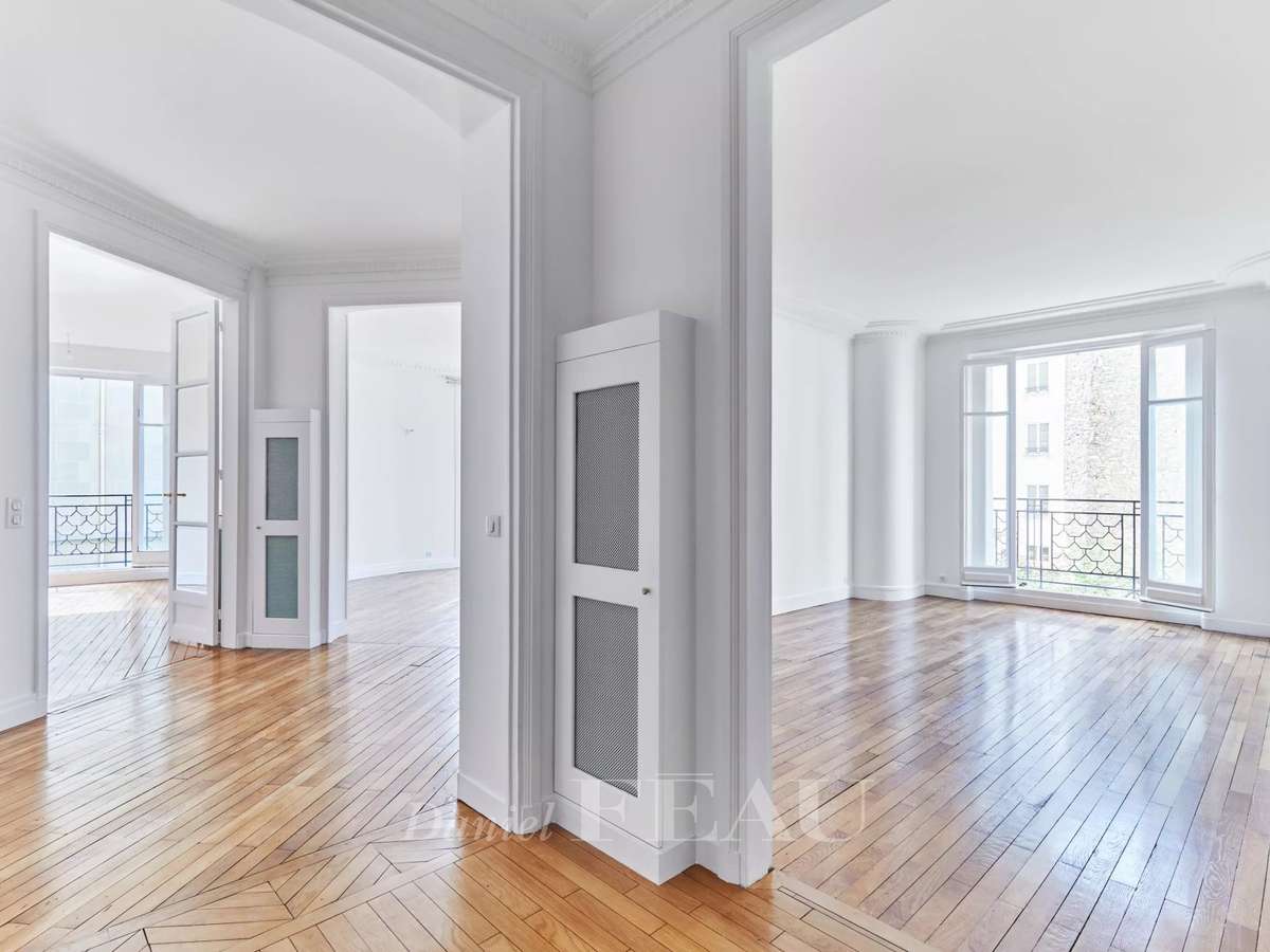 Apartment Paris 16e