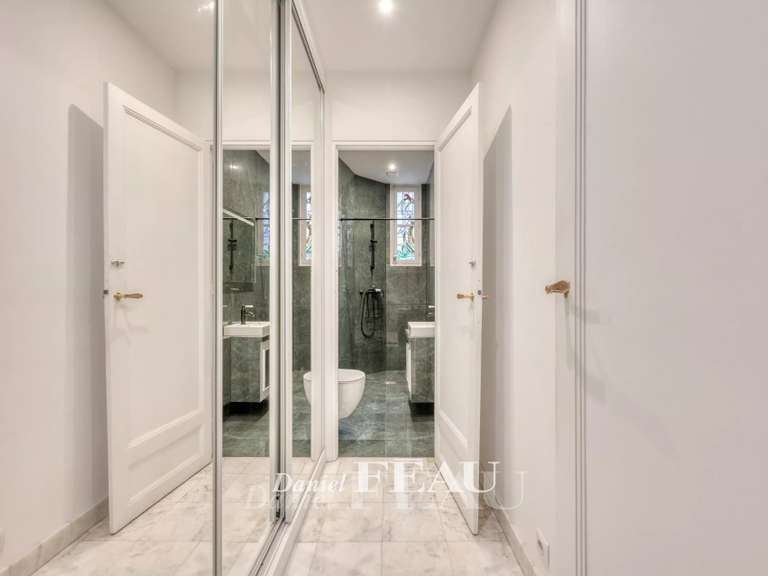 Apartment Paris 16e - 3 bedrooms - 159m²