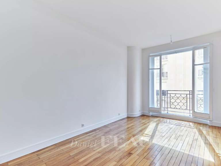 Apartment Paris 16e - 3 bedrooms - 159m²