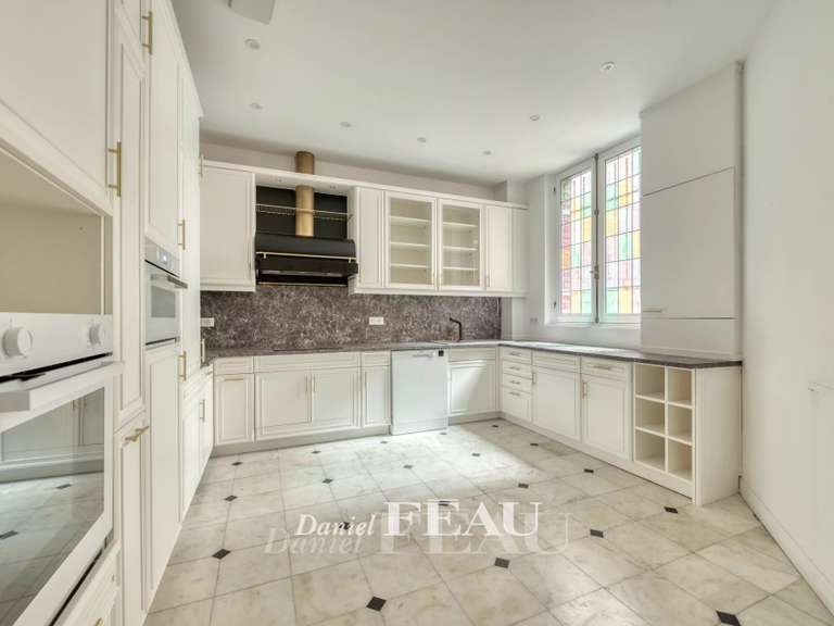 Apartment Paris 16e - 3 bedrooms - 159m²
