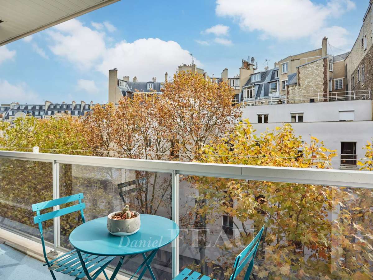 Apartment Paris 16e