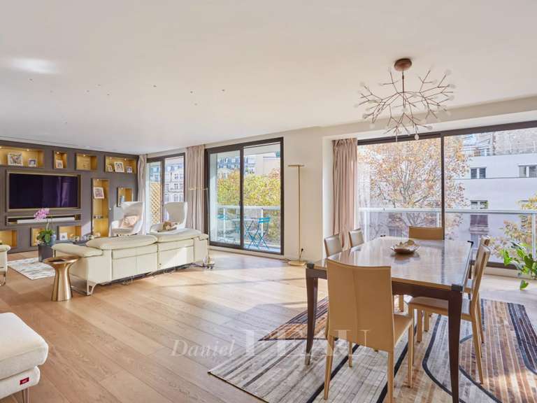 Appartement Paris 16e - 3 chambres - 191m²