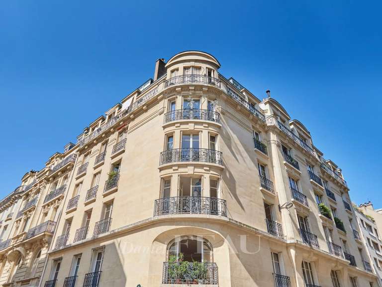 Apartment Paris 16e - 3 bedrooms - 171m²