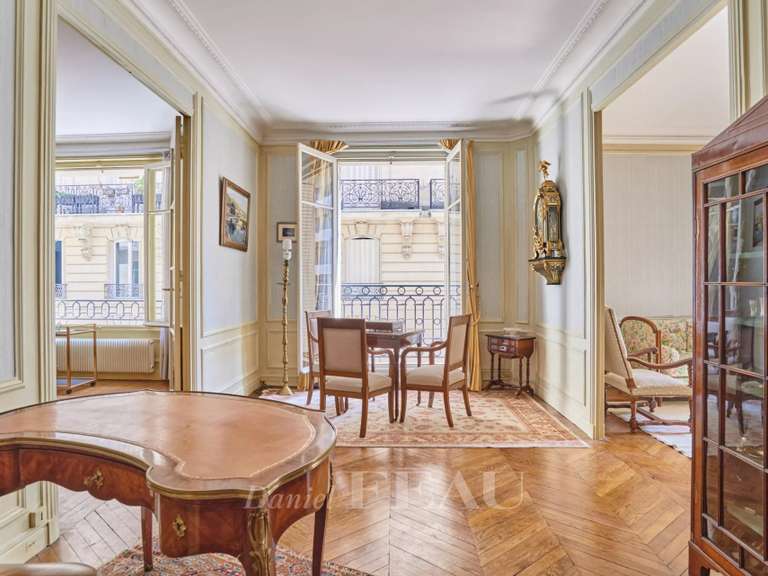 Apartment Paris 16e - 3 bedrooms - 171m²