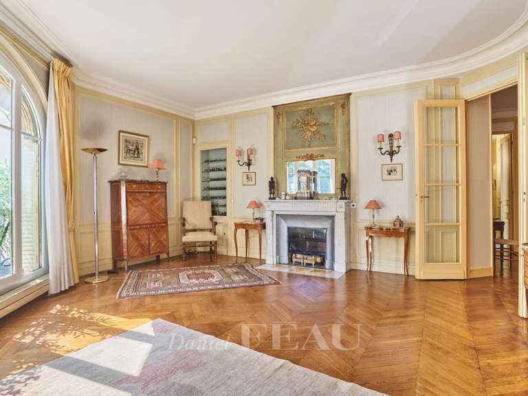 Apartment Paris 16e - 3 bedrooms - 171m²