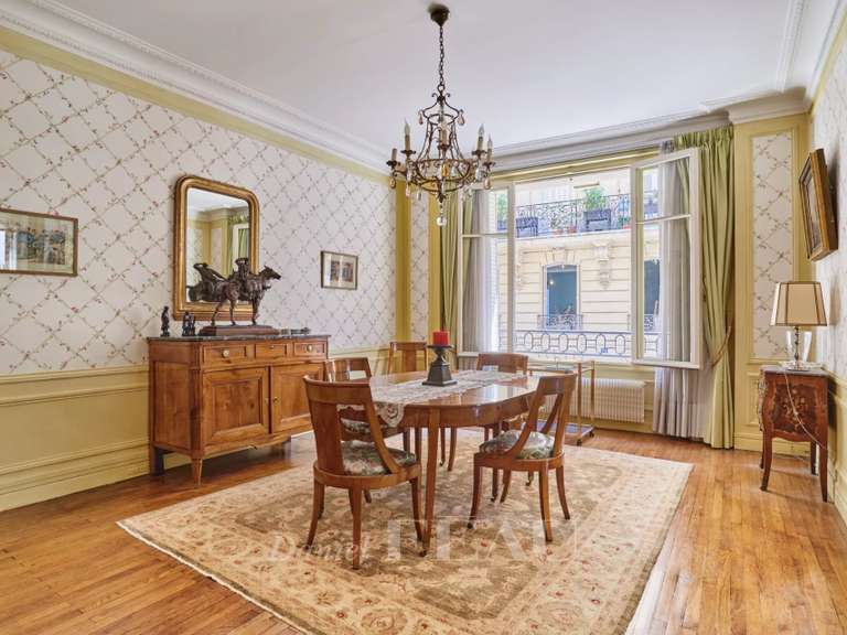 Apartment Paris 16e - 3 bedrooms - 171m²