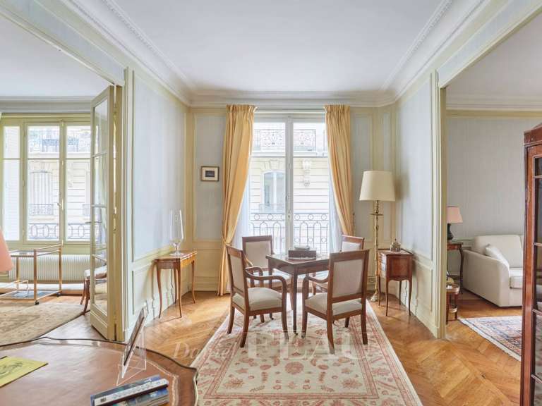 Appartement Paris 16e - 4 chambres - 171m²